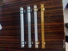 160 cm Şık Tasarım Gold Yüzüklü Kare Kulp