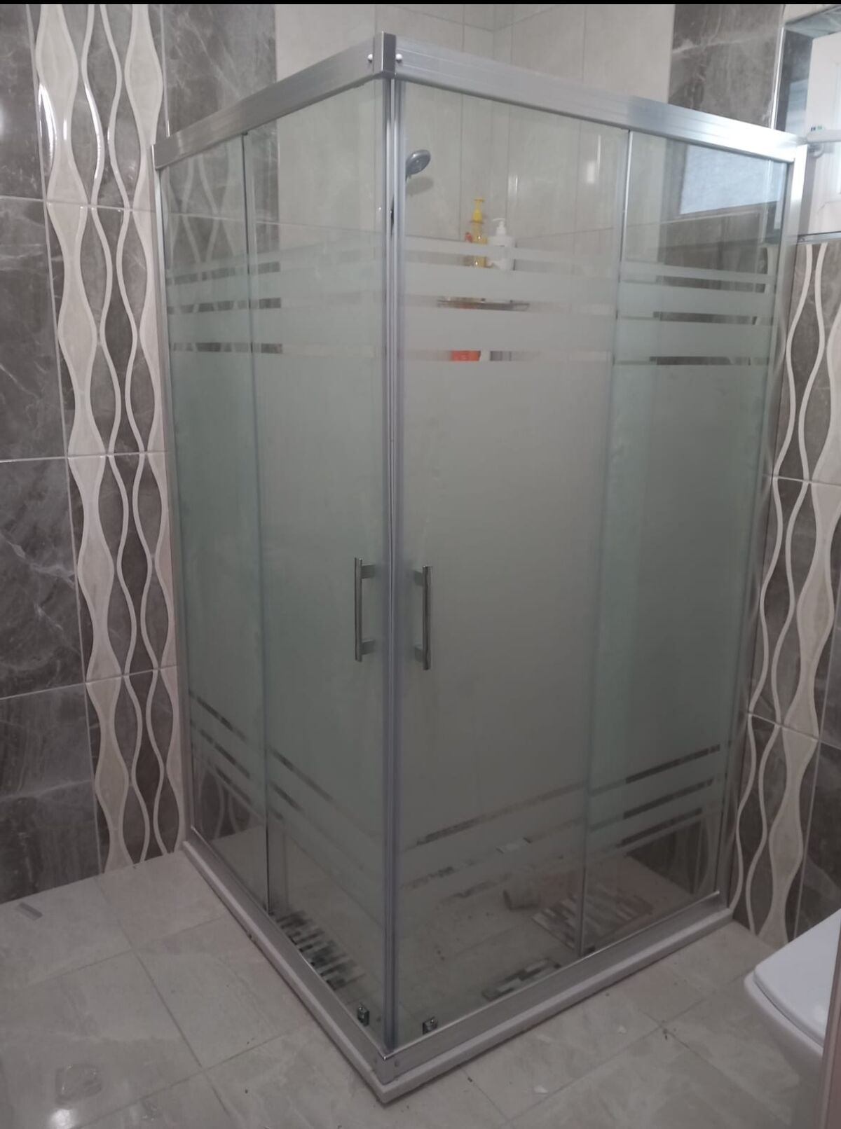 BURSA 5 MM KROM PROFİL BOX DESEN KÖŞE CAM DUŞAKABİN